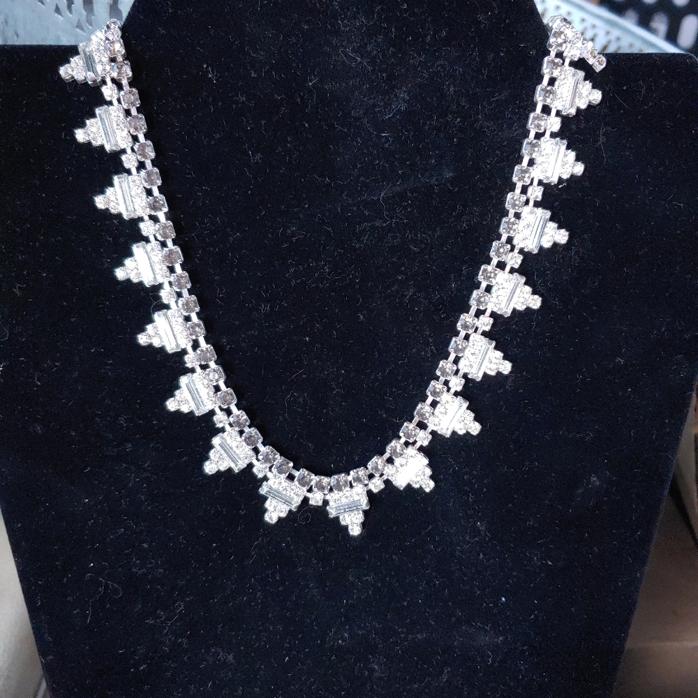 Beautiful Rhinestone Necklace